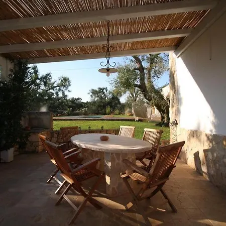 Trullo Arthas * San Vito dei Normanni