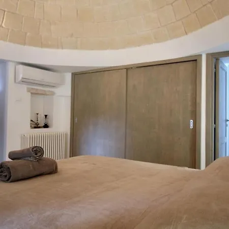 Holiday home Trullo Arthas