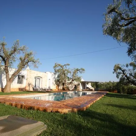 Holiday home Trullo Arthas *