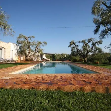 Holiday home Trullo Arthas